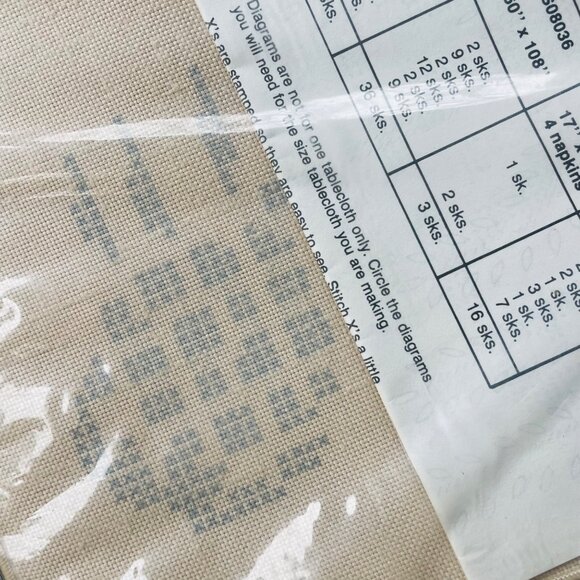 Bernat 4 Pineapple American Stencil Napkins Stamped Cross Stitch 17" Vintage - Picture 6 of 9